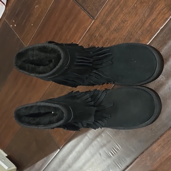 Koolaburra by Ugg Black Suede Boots with Suede Fringe Women's 8 - Picture 2 of 7